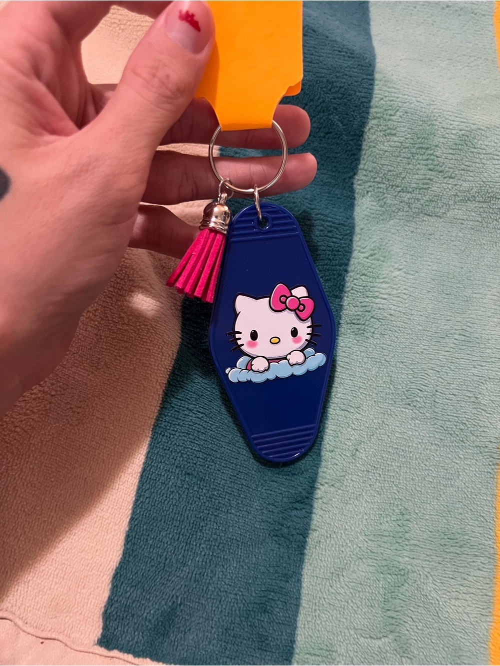 Hello Kitty Keychain š - Picture 4 of 4